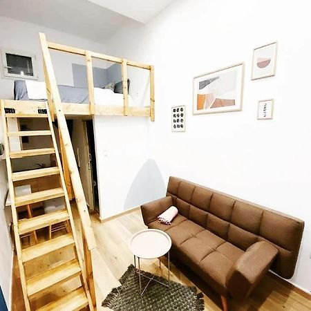 Velestinou Private Maisonette Apartment Атина Екстериор снимка