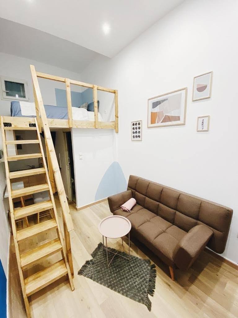 Velestinou Private Maisonette Apartment Атина Екстериор снимка